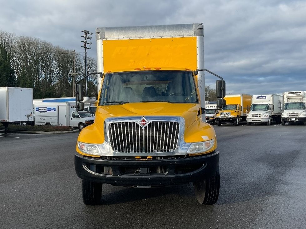 Medium Duty Box Truck-Light and Medium Duty Trucks-International-2021-MV607-Everett-WA-181,882\n\t\tmiles-$ 45,000 - Image 2