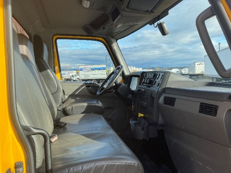 Medium Duty Box Truck-Light and Medium Duty Trucks-International-2021-MV607-Everett-WA-181,882\n\t\tmiles-$ 45,000 - Image 22