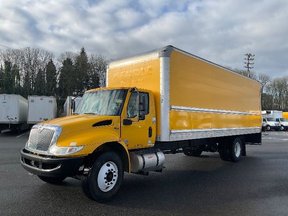 Medium Duty Box Truck-Light and Medium Duty Trucks-International-2021-MV607-Everett-WA-181,882\n\t\tmiles-$ 45,000 - Image 3