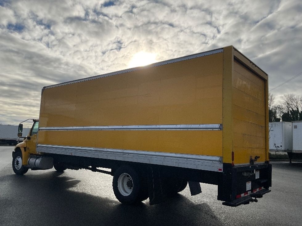 Medium Duty Box Truck-Light and Medium Duty Trucks-International-2021-MV607-Everett-WA-181,882\n\t\tmiles-$ 45,000 - Image 6