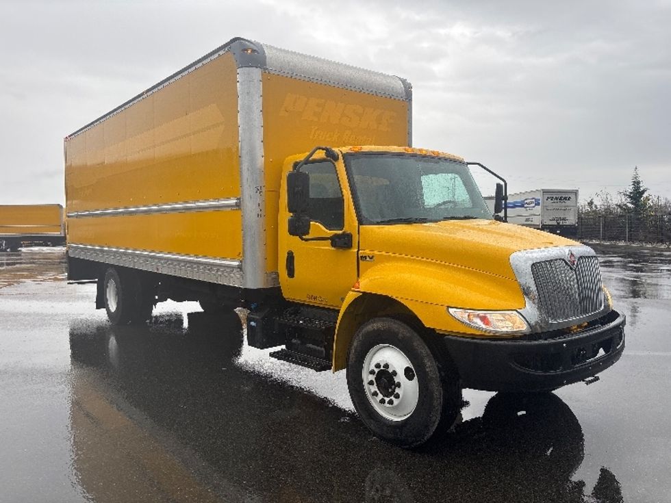 Medium Duty Box Truck-Light and Medium Duty Trucks-International-2021-MV607-Everett-WA-183,186\n\t\tmiles-$ 44,750 - Image 1