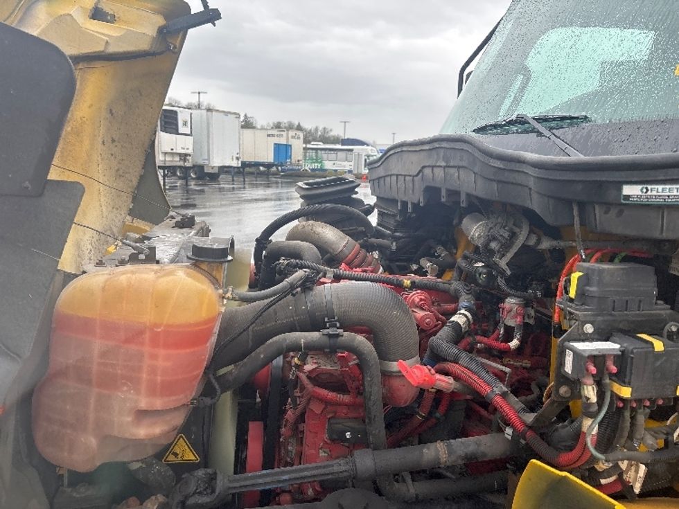 Medium Duty Box Truck-Light and Medium Duty Trucks-International-2021-MV607-Everett-WA-183,186\n\t\tmiles-$ 44,750 - Image 24