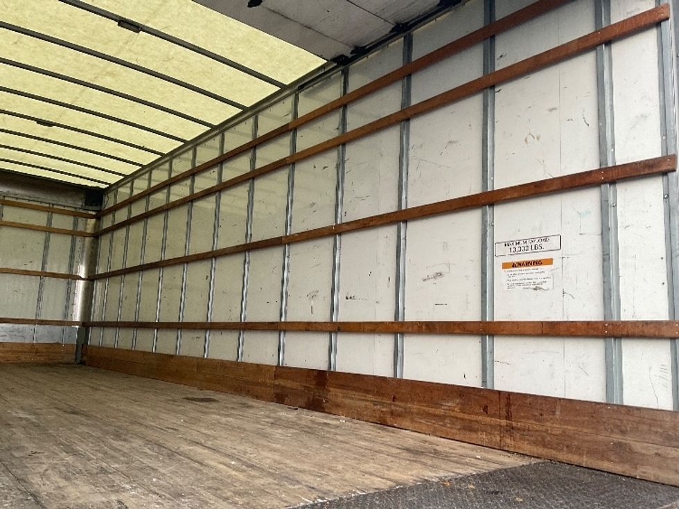 Medium Duty Box Truck-Light and Medium Duty Trucks-International-2021-MV607-Everett-WA-193,998\n\t\tmiles-$ 43,250 - Image 11