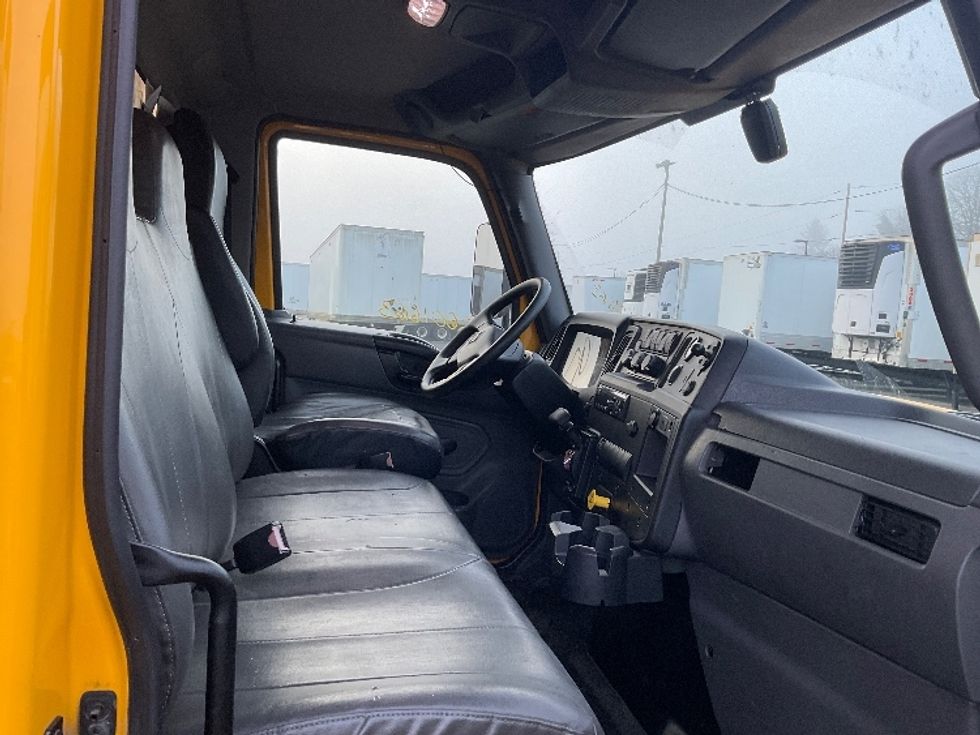 Medium Duty Box Truck-Light and Medium Duty Trucks-International-2021-MV607-Everett-WA-193,998\n\t\tmiles-$ 43,250 - Image 21