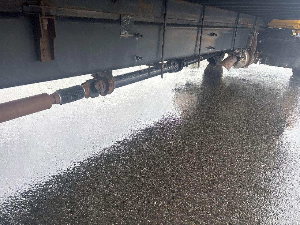 Medium Duty Box Truck-Light and Medium Duty Trucks-International-2021-MV607-Everett-WA-218,515\n\t\tmiles-$ 39,500 - Image 14