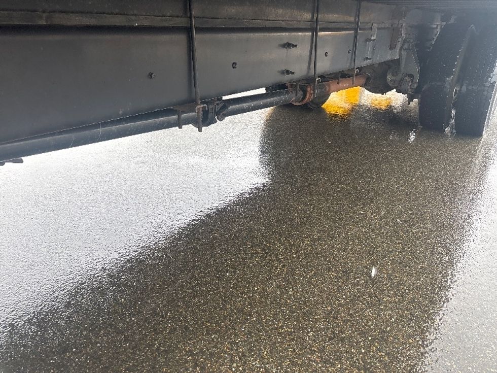 Medium Duty Box Truck-Light and Medium Duty Trucks-International-2021-MV607-Everett-WA-218,515\n\t\tmiles-$ 39,500 - Image 5