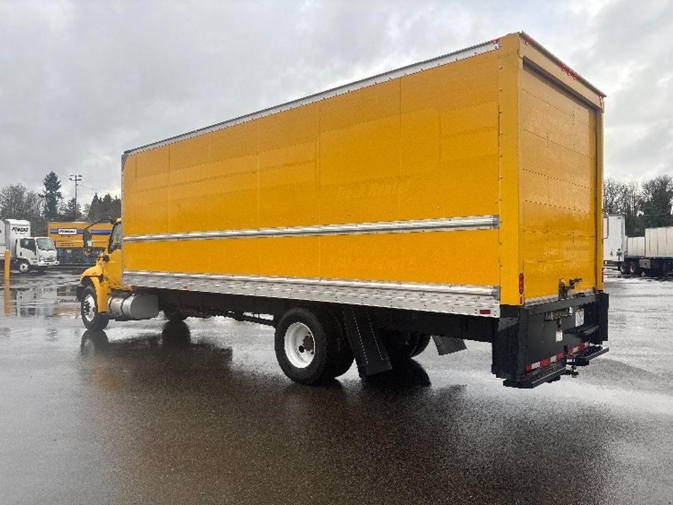 Medium Duty Box Truck-Light and Medium Duty Trucks-International-2021-MV607-Everett-WA-218,515\n\t\tmiles-$ 39,500 - Image 6