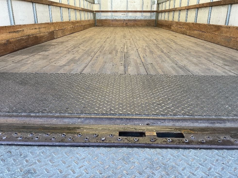 Medium Duty Box Truck-Light and Medium Duty Trucks-International-2021-MV607-Everett-WA-219,757\n\t\tmiles-$ 46,750 - Image 10