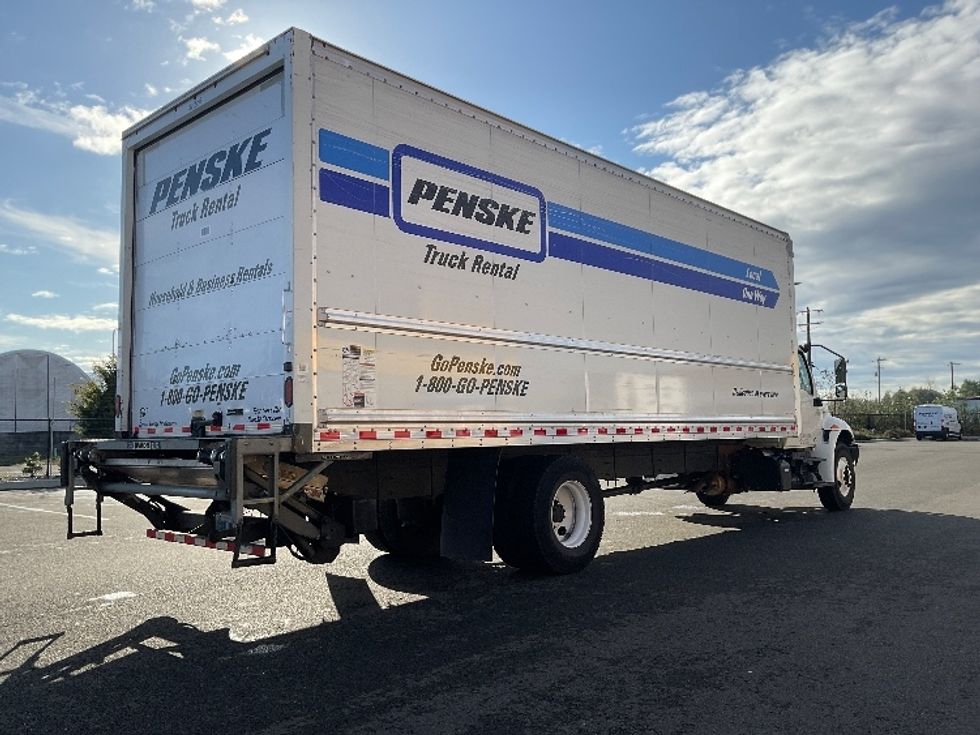 Medium Duty Box Truck-Light and Medium Duty Trucks-International-2021-MV607-Everett-WA-219,757\n\t\tmiles-$ 46,750 - Image 13