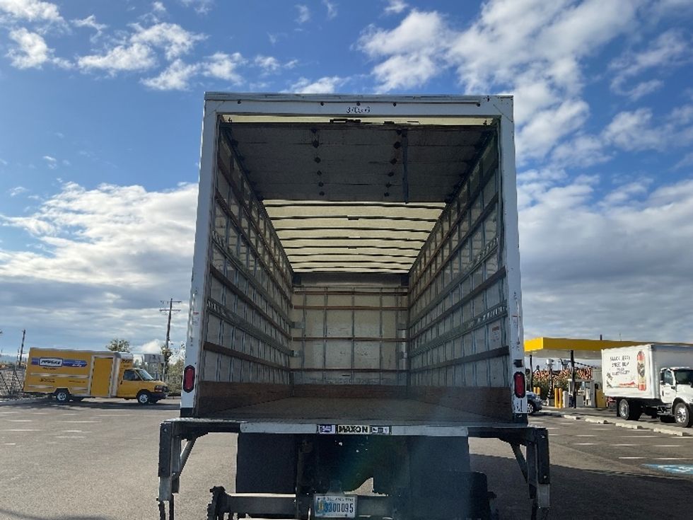 Medium Duty Box Truck-Light and Medium Duty Trucks-International-2021-MV607-Everett-WA-219,757\n\t\tmiles-$ 46,750 - Image 8