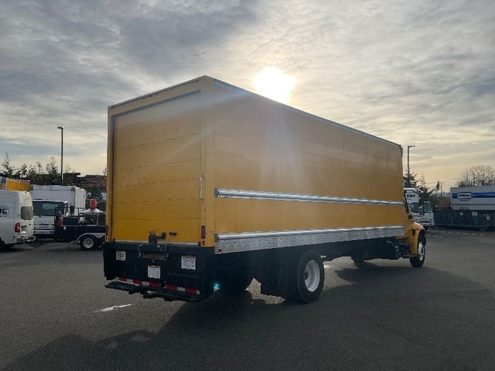 Medium Duty Box Truck-Light and Medium Duty Trucks-International-2021-MV607-Everett-WA-232,223\n\t\tmiles-$ 37,500 - Image 12
