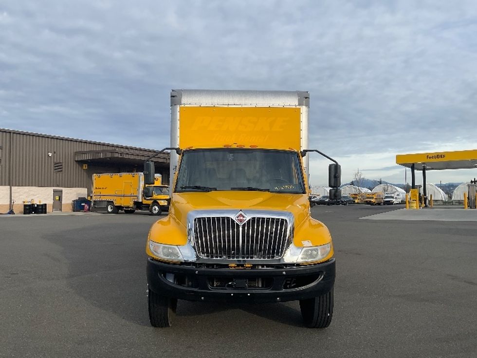 Medium Duty Box Truck-Light and Medium Duty Trucks-International-2021-MV607-Everett-WA-232,223\n\t\tmiles-$ 37,500 - Image 2