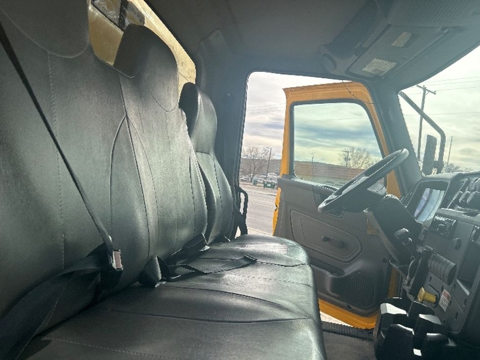 Medium Duty Box Truck-Light and Medium Duty Trucks-International-2021-MV607-Farmington-NM-216,283\n\t\tmiles-$ 40,000 - Image 19
