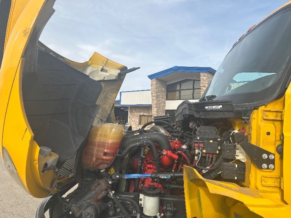 Medium Duty Box Truck-Light and Medium Duty Trucks-International-2021-MV607-Farmington-NM-216,283\n\t\tmiles-$ 40,000 - Image 20