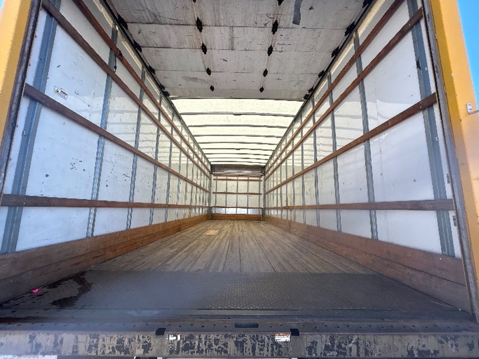 Medium Duty Box Truck-Light and Medium Duty Trucks-International-2021-MV607-Farmington-NM-226,596\n\t\tmiles-$ 41,500 - Image 10