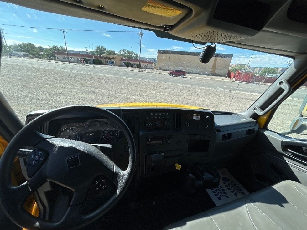 Medium Duty Box Truck-Light and Medium Duty Trucks-International-2021-MV607-Farmington-NM-226,596\n\t\tmiles-$ 41,500 - Image 18