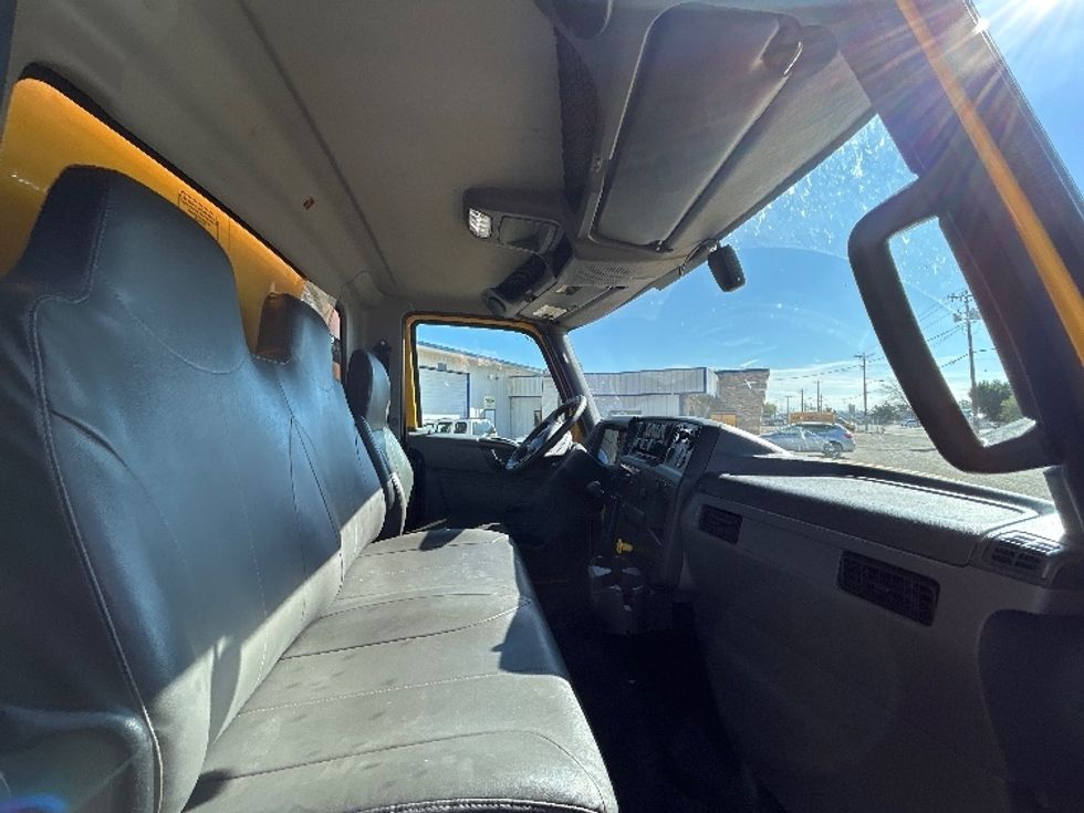 Medium Duty Box Truck-Light and Medium Duty Trucks-International-2021-MV607-Farmington-NM-226,596\n\t\tmiles-$ 41,500 - Image 22