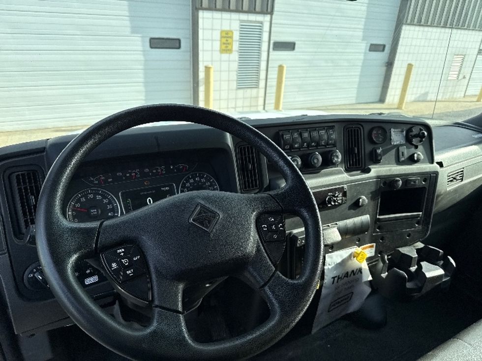 Medium Duty Box Truck-Light and Medium Duty Trucks-International-2021-MV607-Findlay-OH-93,000\n\t\tmiles-$ 68,500 - Image 17