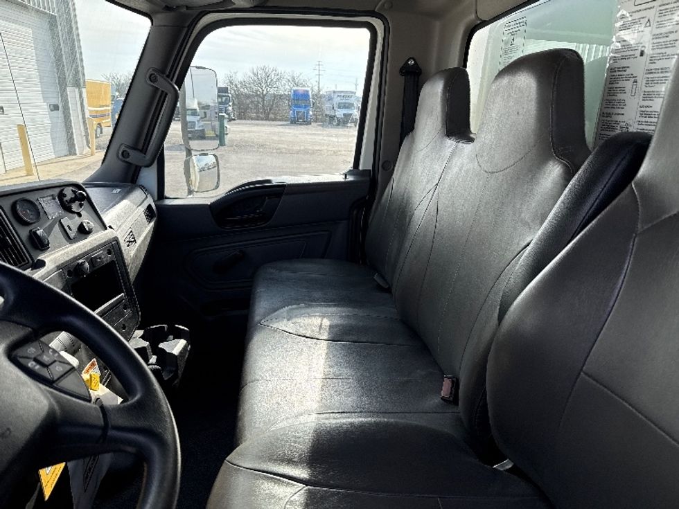 Medium Duty Box Truck-Light and Medium Duty Trucks-International-2021-MV607-Findlay-OH-93,000\n\t\tmiles-$ 68,500 - Image 19
