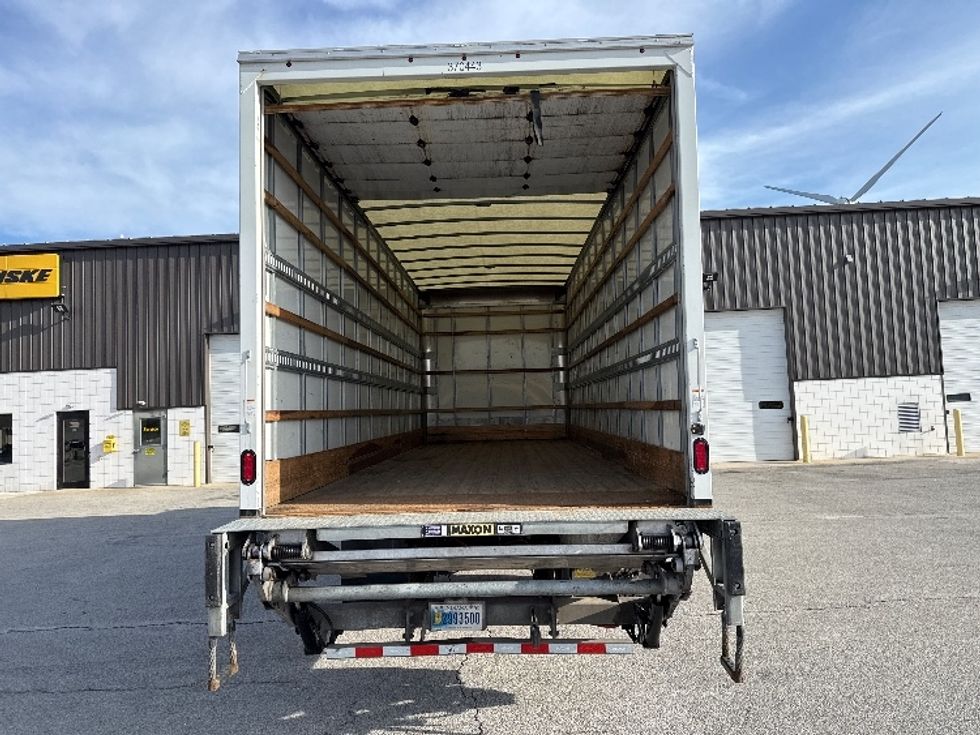 Medium Duty Box Truck-Light and Medium Duty Trucks-International-2021-MV607-Findlay-OH-93,000\n\t\tmiles-$ 68,500 - Image 8