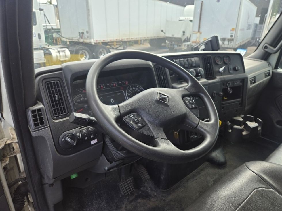 Medium Duty Box Truck-Light and Medium Duty Trucks-International-2021-MV607-Fitchburg-MA-142,862\n\t\tmiles-$ 54,250 - Image 17