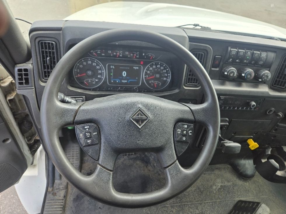 Medium Duty Box Truck-Light and Medium Duty Trucks-International-2021-MV607-Fitchburg-MA-142,862\n\t\tmiles-$ 54,250 - Image 18