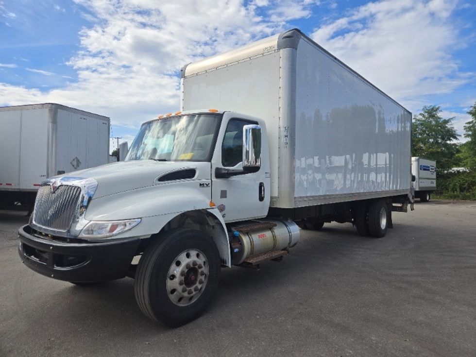 Medium Duty Box Truck-Light and Medium Duty Trucks-International-2021-MV607-Fitchburg-MA-142,862\n\t\tmiles-$ 54,250 - Image 3