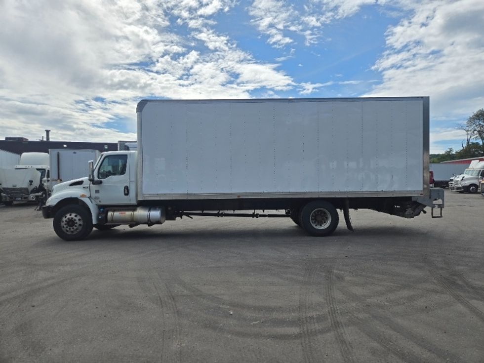 Medium Duty Box Truck-Light and Medium Duty Trucks-International-2021-MV607-Fitchburg-MA-142,862\n\t\tmiles-$ 54,250 - Image 4