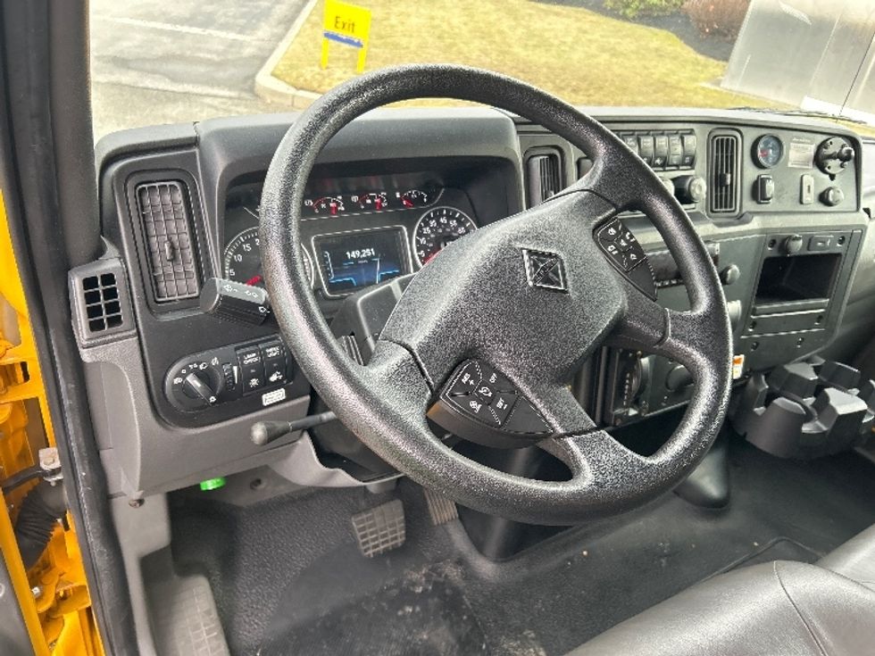 Medium Duty Box Truck-Light and Medium Duty Trucks-International-2021-MV607-Fitchburg-MA-149,252\n\t\tmiles-$ 38,500 - Image 17