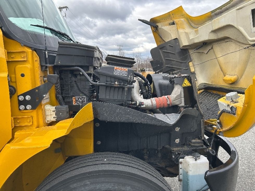 Medium Duty Box Truck-Light and Medium Duty Trucks-International-2021-MV607-Fitchburg-MA-149,252\n\t\tmiles-$ 38,500 - Image 23