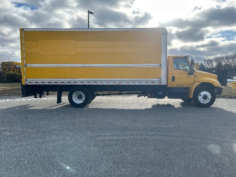 Medium Duty Box Truck-Light and Medium Duty Trucks-International-2021-MV607-Fitchburg-MA-166,474\n\t\tmiles-$ 36,250 - Image 15