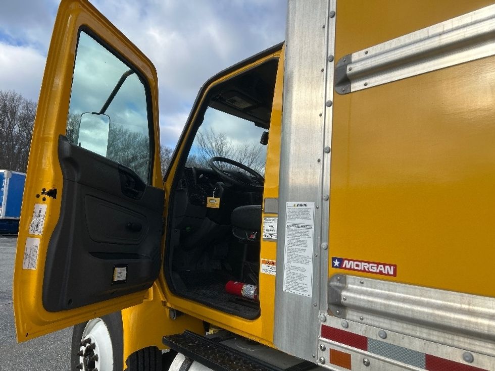 Medium Duty Box Truck-Light and Medium Duty Trucks-International-2021-MV607-Fitchburg-MA-166,474\n\t\tmiles-$ 36,250 - Image 16
