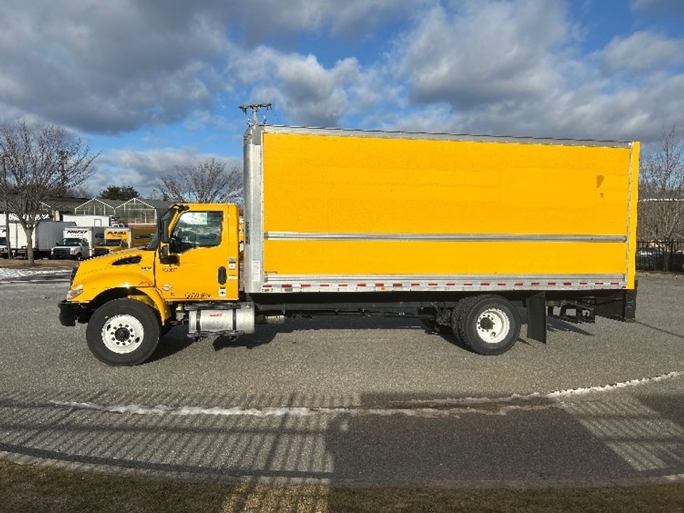 Medium Duty Box Truck-Light and Medium Duty Trucks-International-2021-MV607-Fitchburg-MA-166,474\n\t\tmiles-$ 36,250 - Image 4