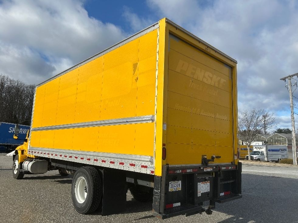 Medium Duty Box Truck-Light and Medium Duty Trucks-International-2021-MV607-Fitchburg-MA-166,474\n\t\tmiles-$ 36,250 - Image 6