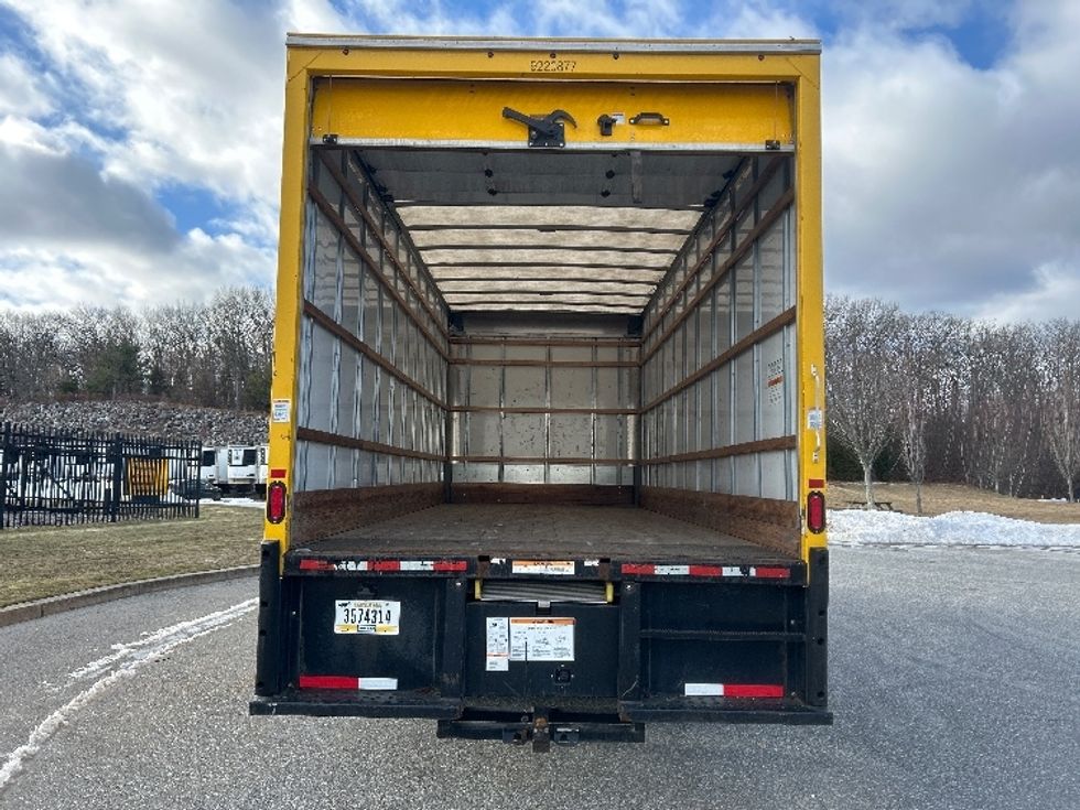 Medium Duty Box Truck-Light and Medium Duty Trucks-International-2021-MV607-Fitchburg-MA-166,474\n\t\tmiles-$ 36,250 - Image 8