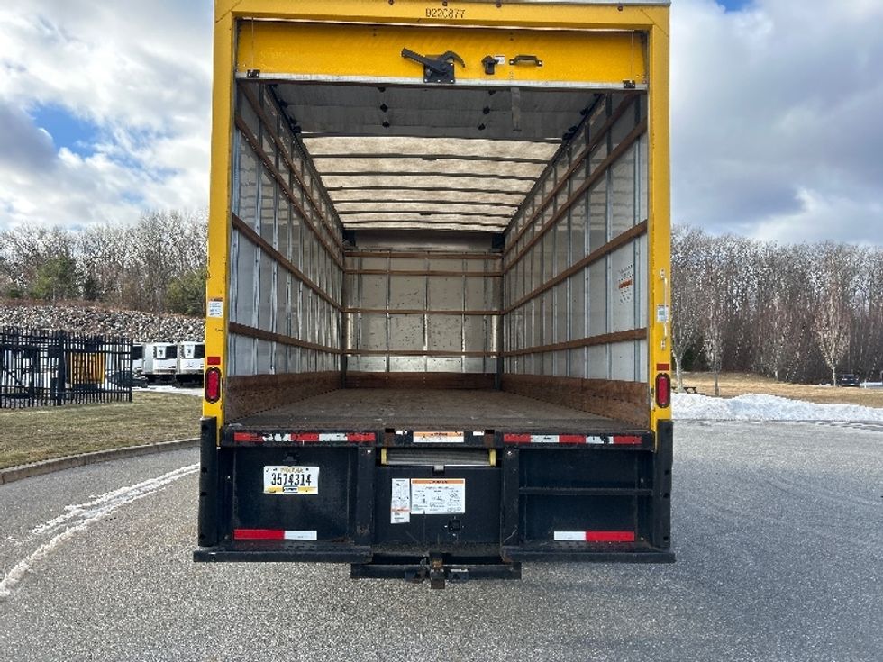 Medium Duty Box Truck-Light and Medium Duty Trucks-International-2021-MV607-Fitchburg-MA-166,474\n\t\tmiles-$ 36,250 - Image 9