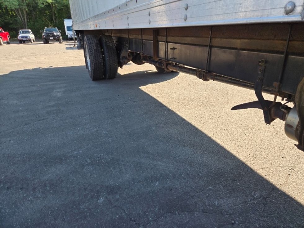 Medium Duty Box Truck-Light and Medium Duty Trucks-International-2021-MV607-Fitchburg-MA-183,520\n\t\tmiles-$ 48,500 - Image 14