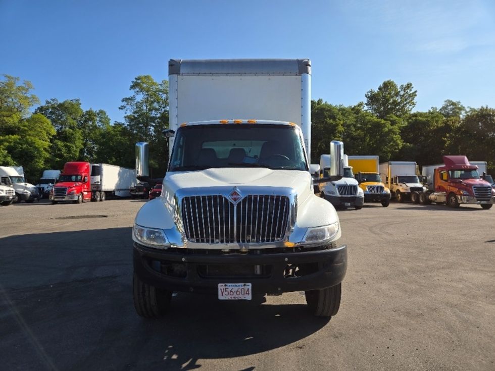 Medium Duty Box Truck-Light and Medium Duty Trucks-International-2021-MV607-Fitchburg-MA-183,520\n\t\tmiles-$ 48,500 - Image 2