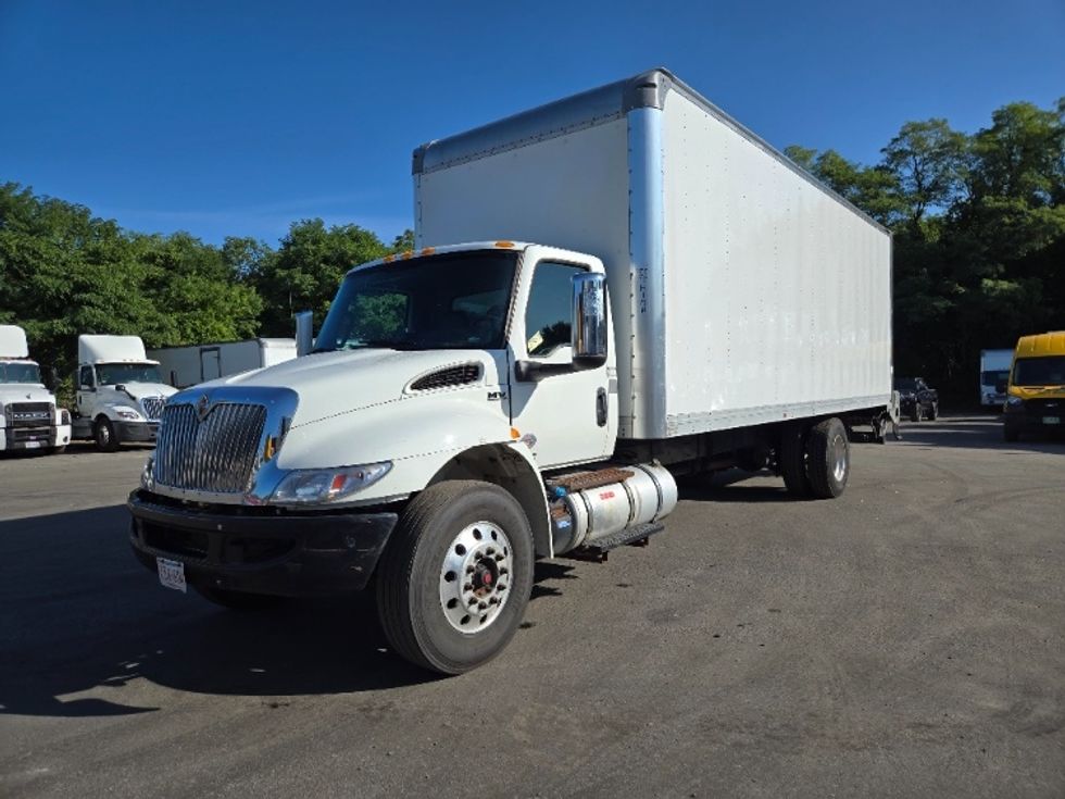 Medium Duty Box Truck-Light and Medium Duty Trucks-International-2021-MV607-Fitchburg-MA-183,520\n\t\tmiles-$ 48,500 - Image 3