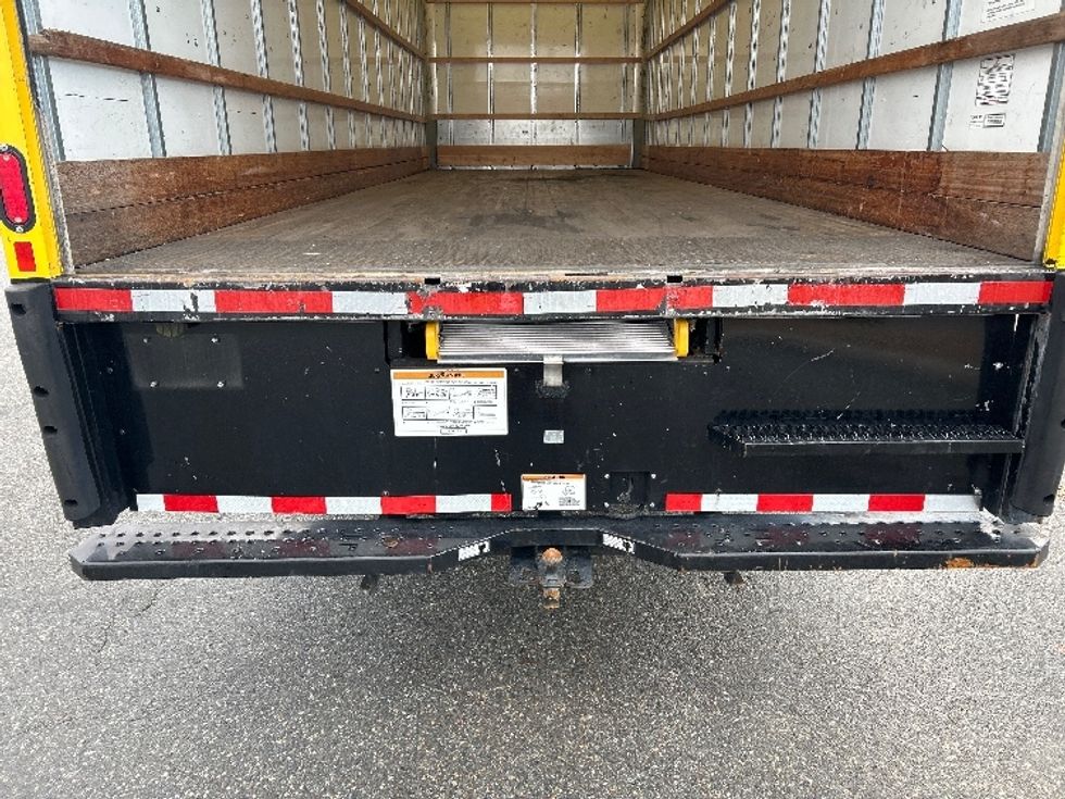 Medium Duty Box Truck-Light and Medium Duty Trucks-International-2021-MV607-Fitchburg-MA-194,554\n\t\tmiles-$ 38,250 - Image 10