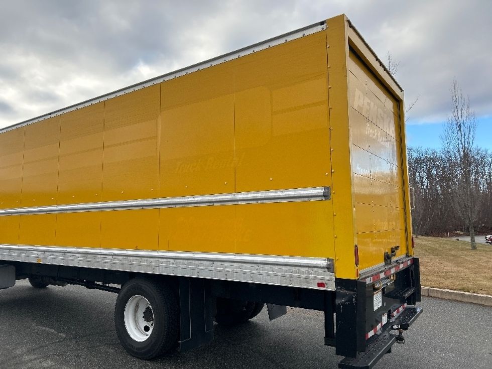 Medium Duty Box Truck-Light and Medium Duty Trucks-International-2021-MV607-Fitchburg-MA-194,554\n\t\tmiles-$ 38,250 - Image 25