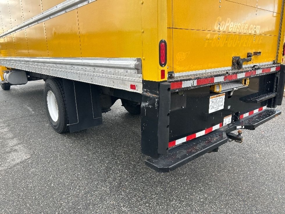 Medium Duty Box Truck-Light and Medium Duty Trucks-International-2021-MV607-Fitchburg-MA-194,554\n\t\tmiles-$ 38,250 - Image 29
