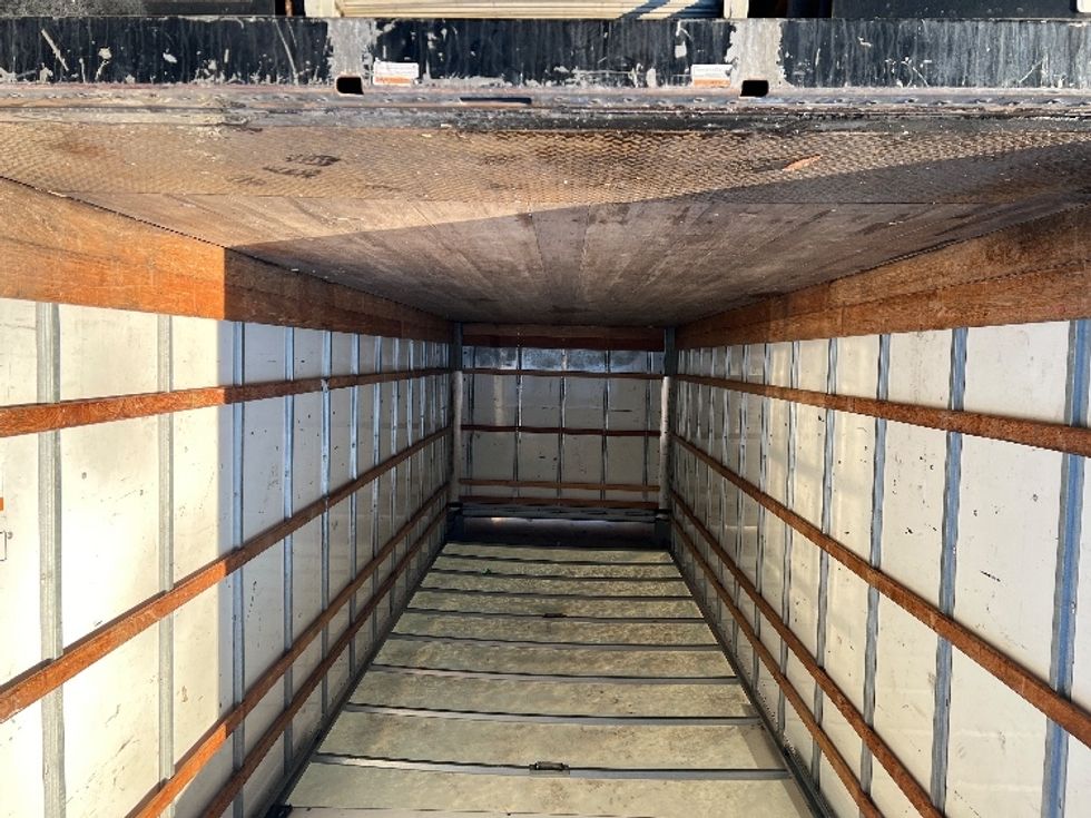 Medium Duty Box Truck-Light and Medium Duty Trucks-International-2021-MV607-Fitchburg-MA-195,940\n\t\tmiles-$ 38,000 - Image 10