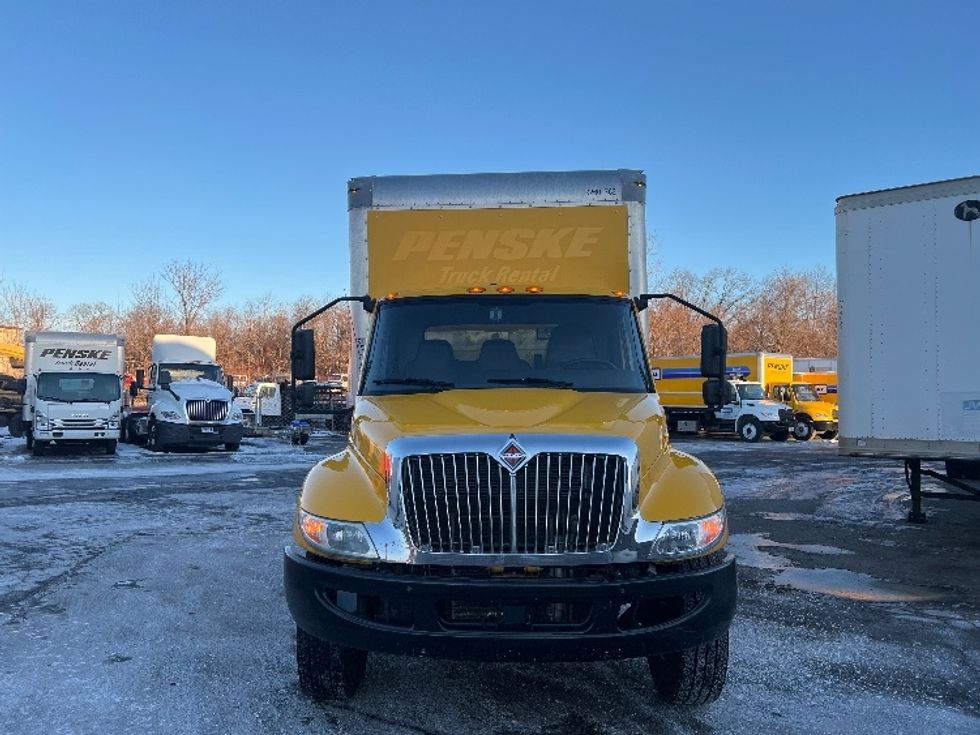 Medium Duty Box Truck-Light and Medium Duty Trucks-International-2021-MV607-Fitchburg-MA-195,940\n\t\tmiles-$ 38,000 - Image 2