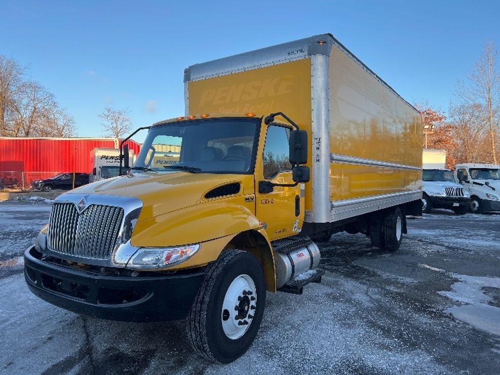 Medium Duty Box Truck-Light and Medium Duty Trucks-International-2021-MV607-Fitchburg-MA-195,940\n\t\tmiles-$ 38,000 - Image 3