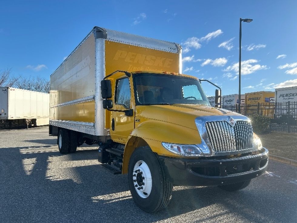 Medium Duty Box Truck-Light and Medium Duty Trucks-International-2021-MV607-Fitchburg-MA-197,067\n\t\tmiles-$ 38,000 - Image 1