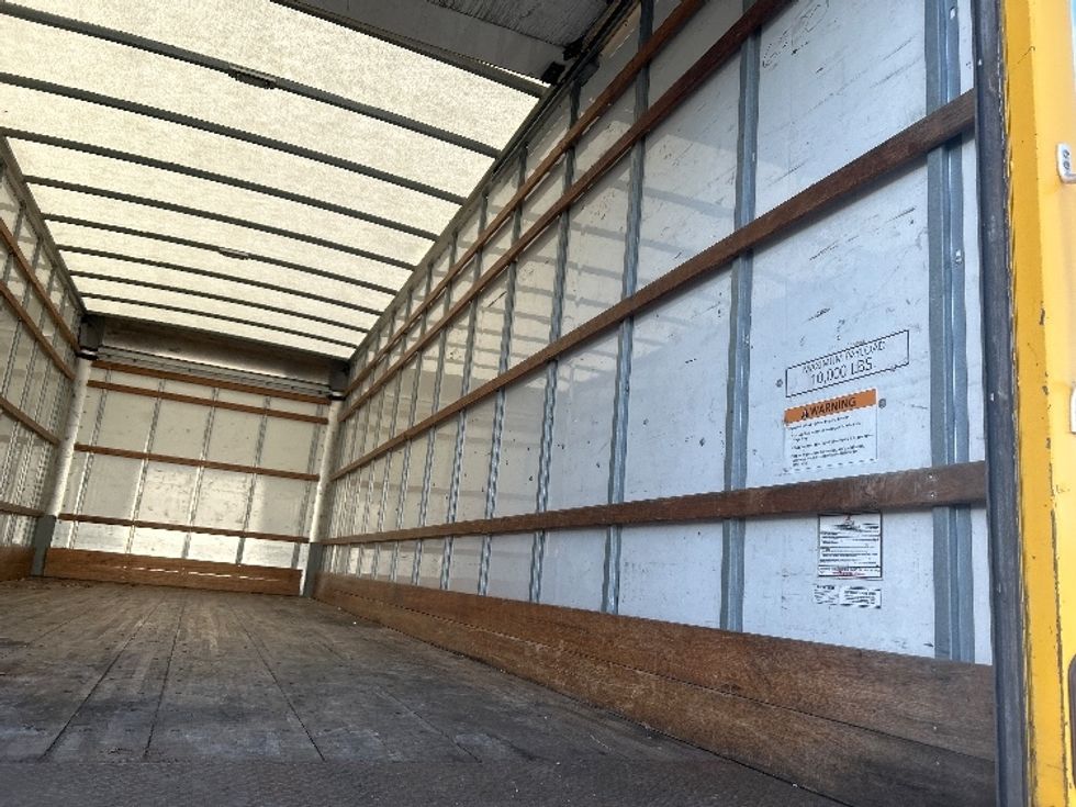 Medium Duty Box Truck-Light and Medium Duty Trucks-International-2021-MV607-Fitchburg-MA-197,067\n\t\tmiles-$ 38,000 - Image 12