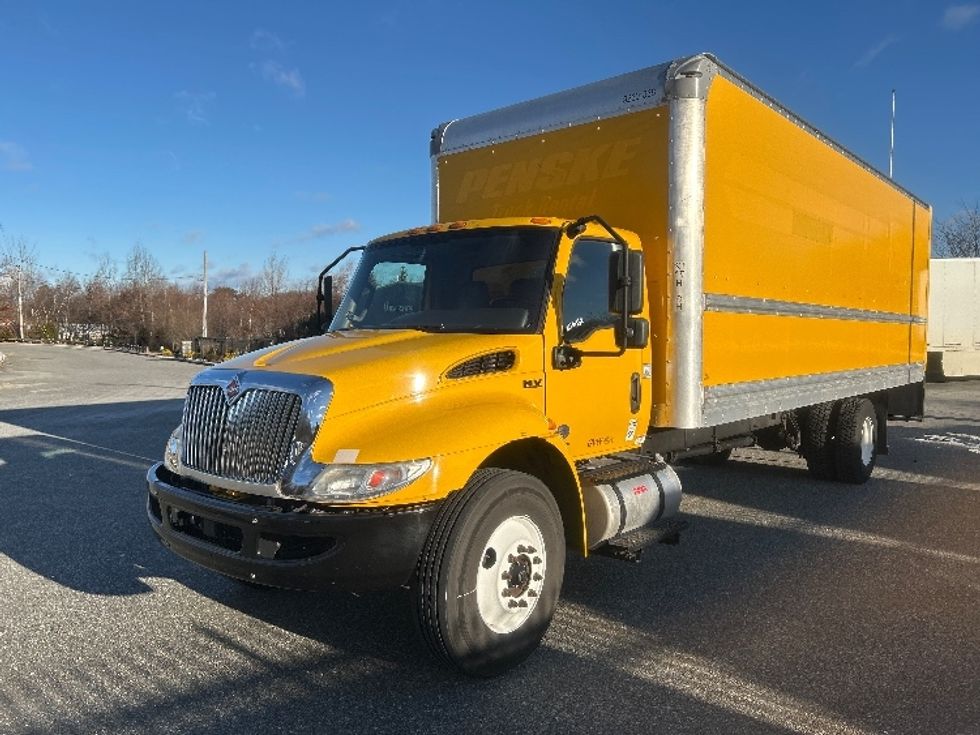 Medium Duty Box Truck-Light and Medium Duty Trucks-International-2021-MV607-Fitchburg-MA-197,067\n\t\tmiles-$ 38,000 - Image 3
