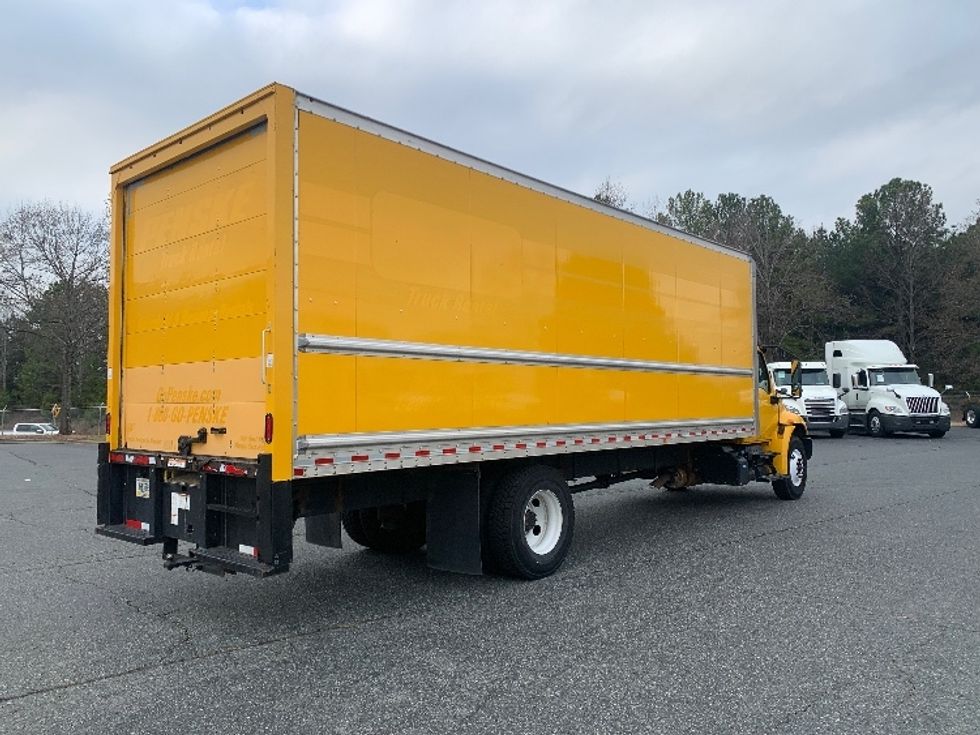 Medium Duty Box Truck-Light and Medium Duty Trucks-International-2021-MV607-Fitchburg-MA-225,303\n\t\tmiles-$ 34,500 - Image 13