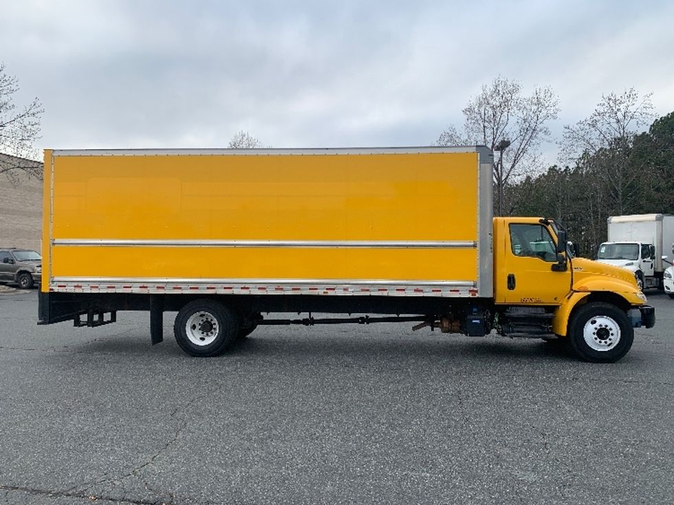 Medium Duty Box Truck-Light and Medium Duty Trucks-International-2021-MV607-Fitchburg-MA-225,303\n\t\tmiles-$ 34,500 - Image 15